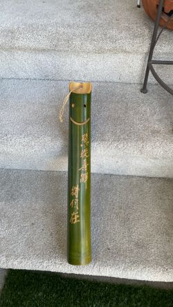 Chinese bamboo tokkuri made. Of craf natural