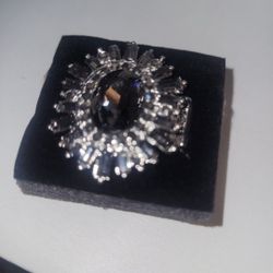Beautiful Black Rinestone Ring- Strechy Band