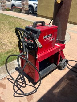 Lincoln electric SP 170 T220 watt with cart and tank $500