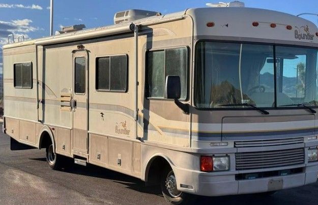 1997 Fleetwood Bounder
