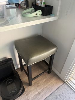 2 grey Barstools