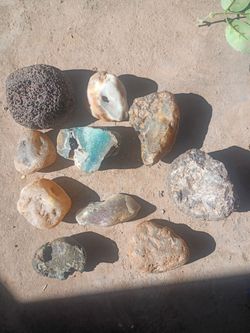 10pc gemstone collection as is.