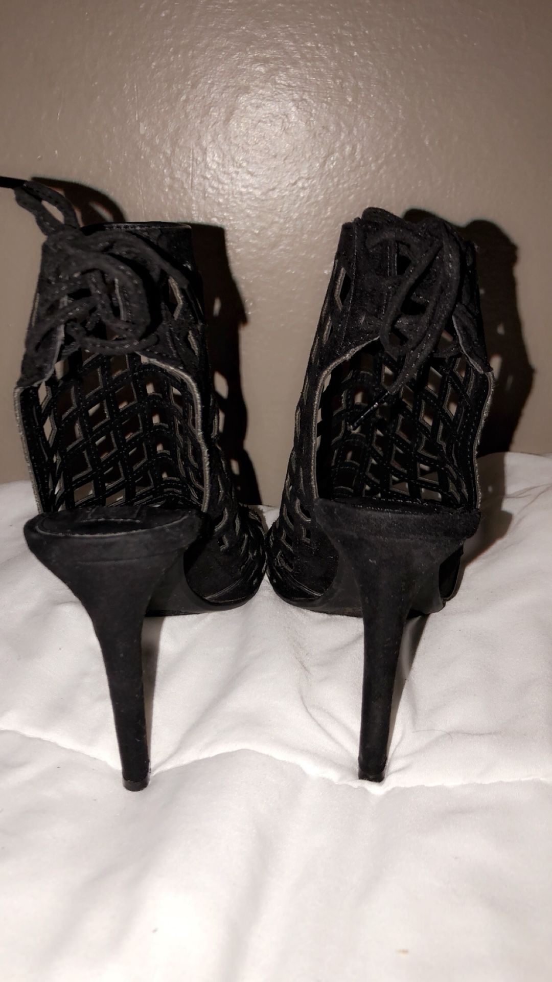 Woman’s Heels size 6
