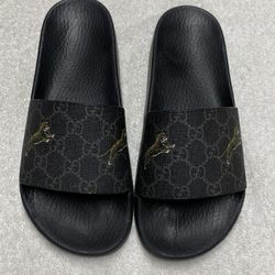 Gucci GG Black Tiger Slides Sandals (6.5 Men’s/8 Womens)