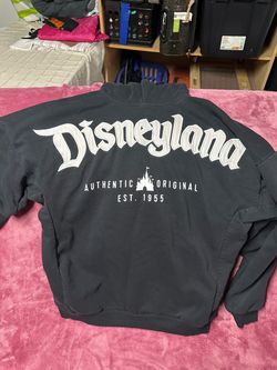 DISNEYLAND ZIP UP HOODIE SWEATER SIZE MEDIUM