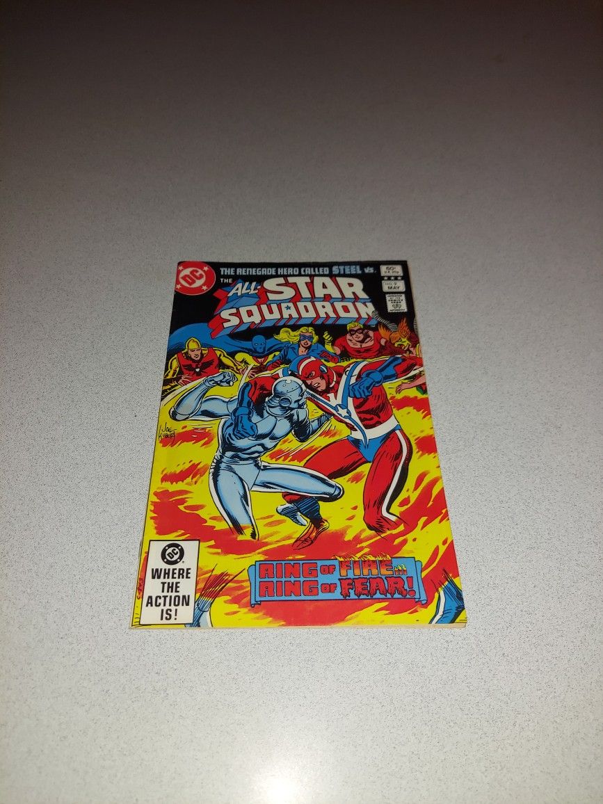 VINTAGE 1982 THE ALL-STAR SQUADRON #9 COMIC