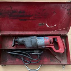 Milwaukee Super Sawzall 6537-22 w/ Blades And Case