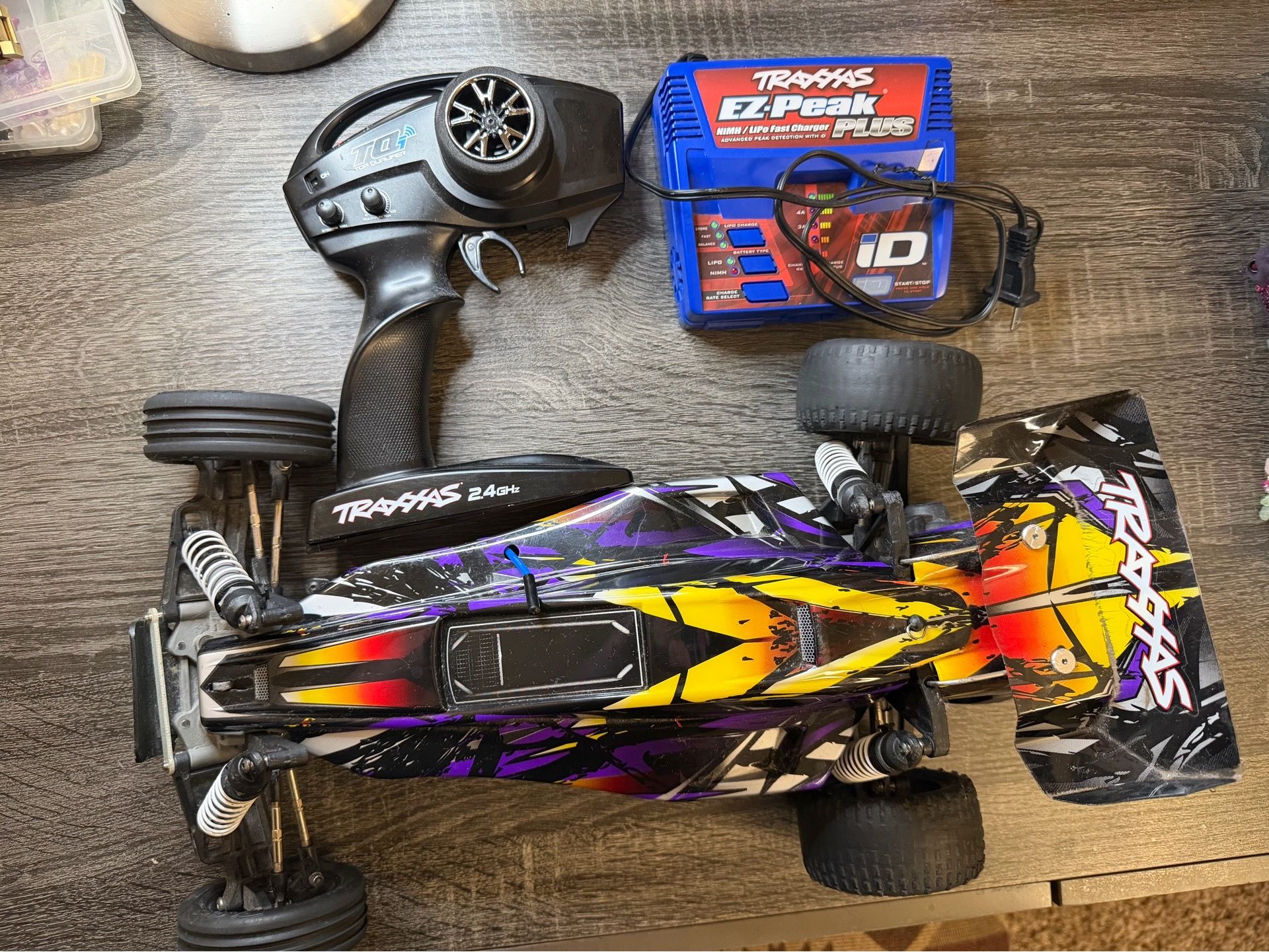 Traxxas Bandit VXL With EZ-Peak Plus charger