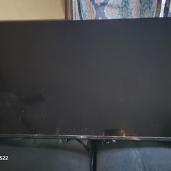 LG  TV  48"