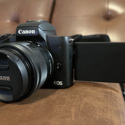 Canon EOS M50 Mirrorless Camera. 