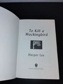 TO KILL A MOCKINGBIRD BY HARPER LEE HARDCOVER BOOK (WITHOUT DUST JACKET)
