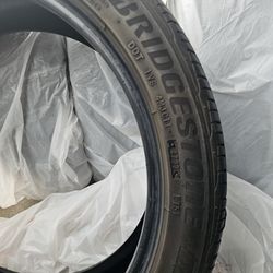 Bridgestone Turanza (OEM all-season)
Size: 215/45R18