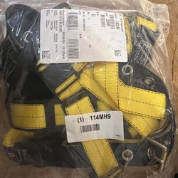 3M FULL BODY HARNESS NEW IN THE PACKAGE! 