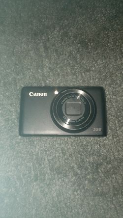 Canon S95 digital camera