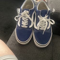 Vans size us men 4.5  women size 6.0
