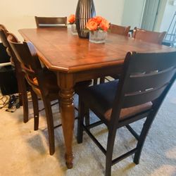 Dinning Table And Chairs !!