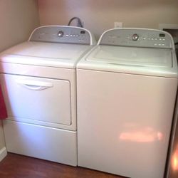 Washer Dryer Set from Whirlpool