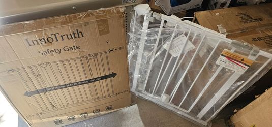 29.5-40.75" Baby Gate for Stairs, 30" Tall Dog Gates for Doorways & Hallways, Safety Gate for Kids & Pets,