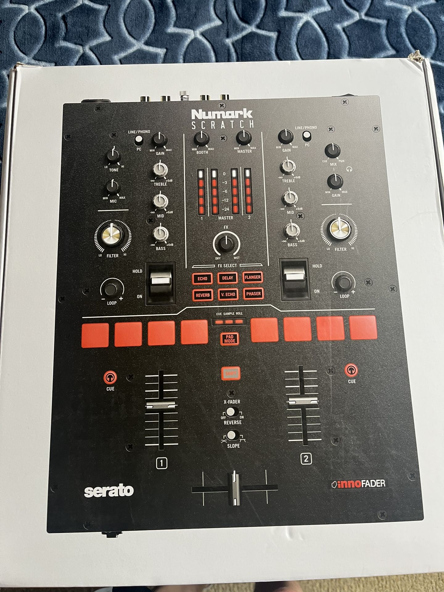 Numark Scratch Mixer