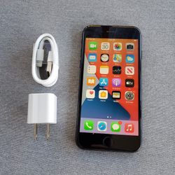 iPhone 7 - UNLOCKED - Like New  