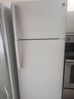 FRIDGE TOP BOTTOM GE WHITE 28