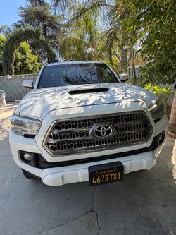 TOYOTA TACOMA TRD 2026 Clean Title