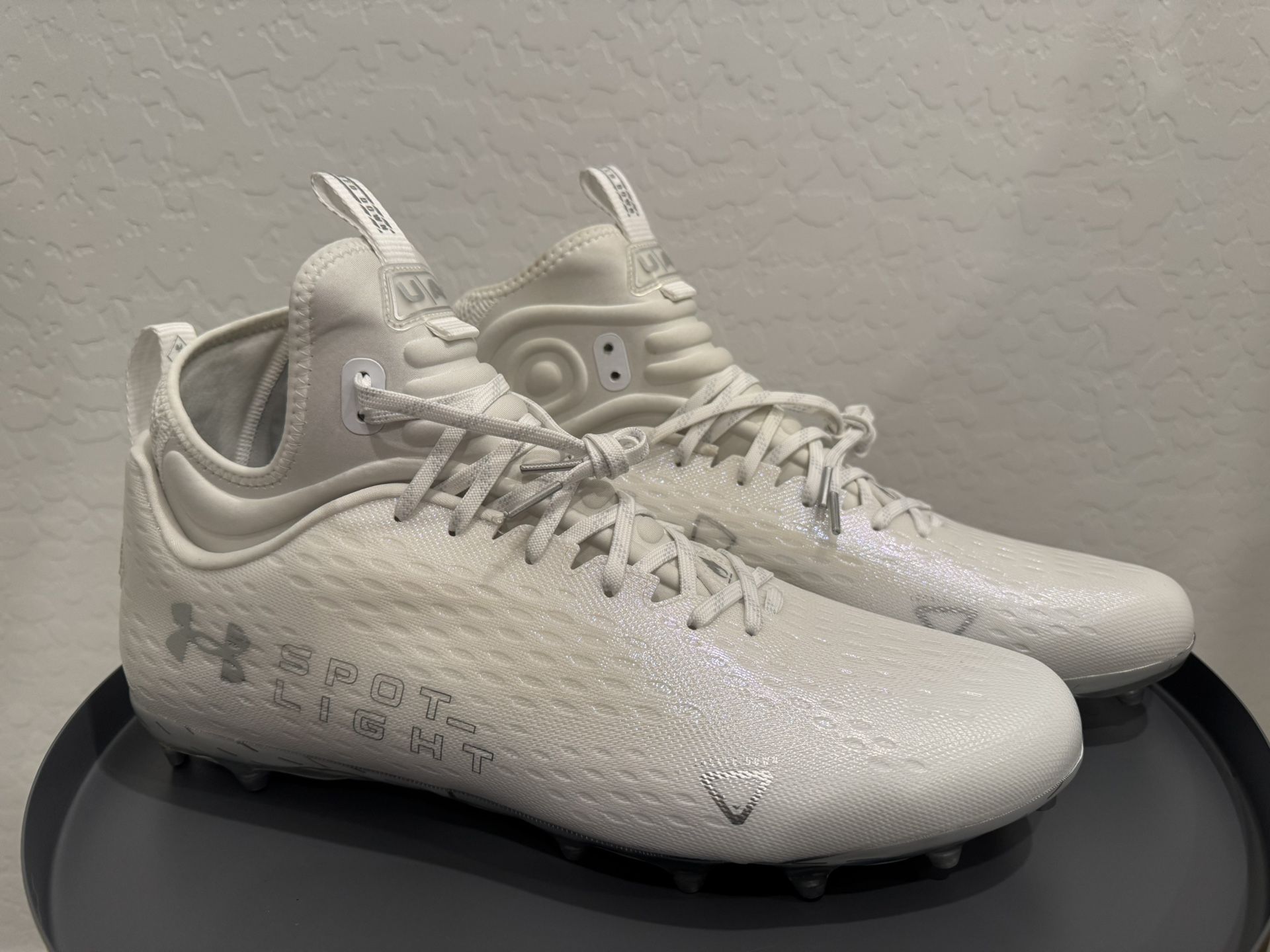 Men’s Size 16 Under Armour Cleats