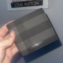 Brand New Mens Burberry Bifold 