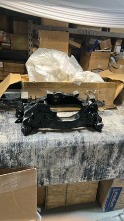 2008-2013 Nissan Rogue AWD rear suspension crossmember cradle sub frame support