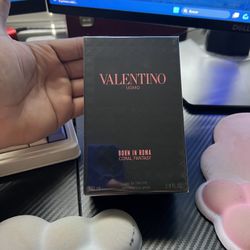 valentino born in roma coral fantasy 