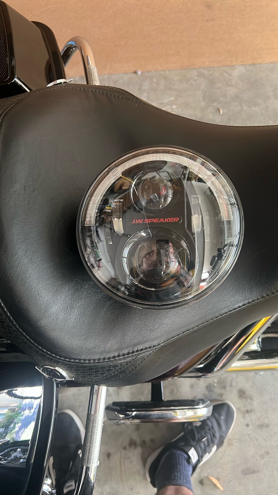 JW Speaker 7 In Headlight