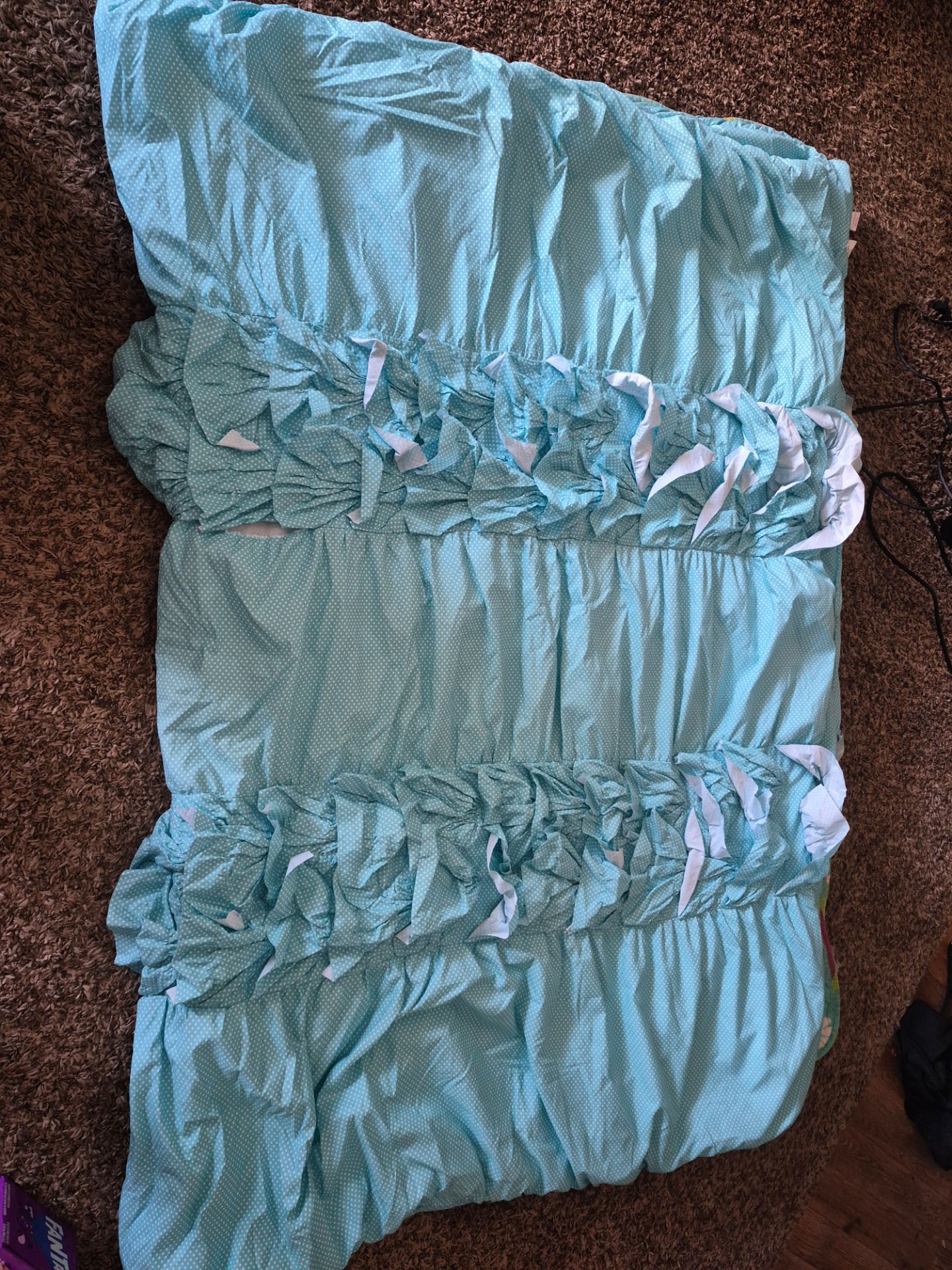 Twin comforter