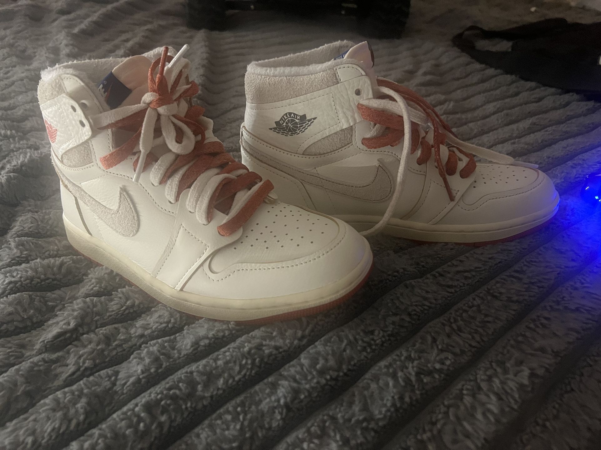 Women's Air Jordan 1 Mid SE Corduroy