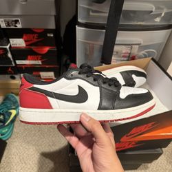 Air Jordan 1 Low Retro OG - Black Toe