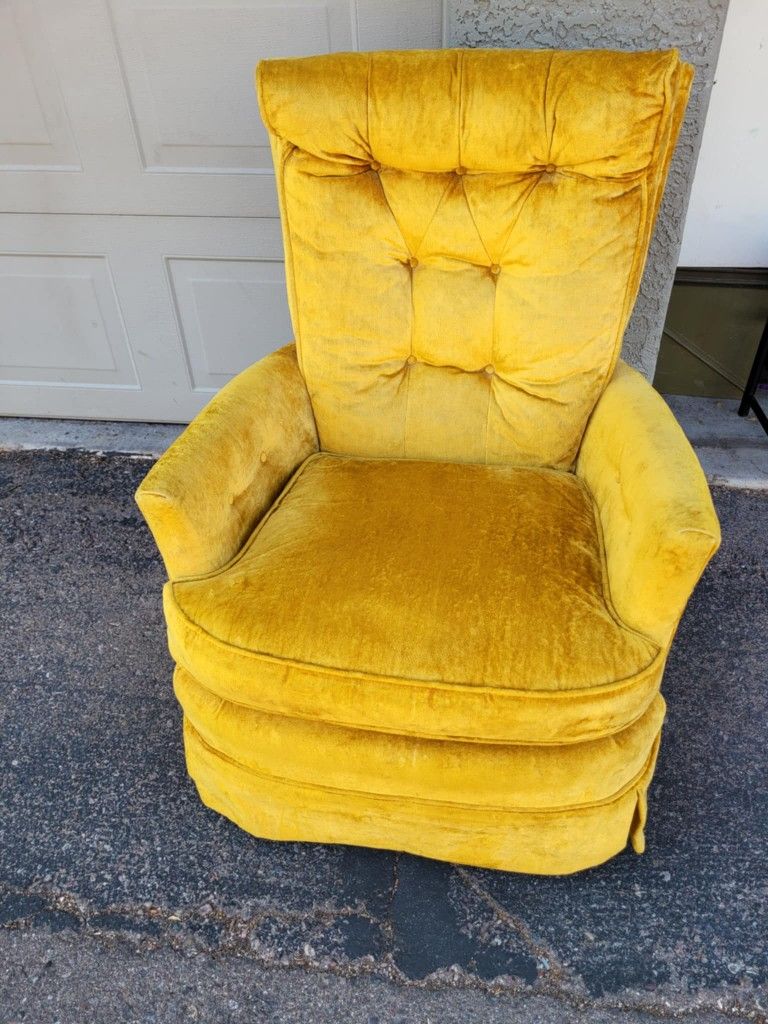 Vintage Mid Century 60s 70s Yellow Crushed Velvet Chair MCM
