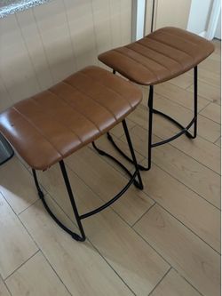 Set of two stools