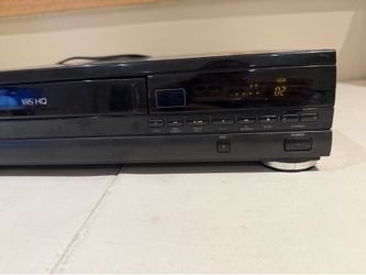 📼 Vintage Magnavox VHS VCR – Powers On!