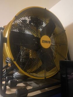 2 DeWalt 24" High Velocity Drum Fans – Heavy Duty Jobsite Fans