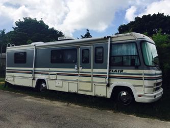 1993 fleet wood 74k