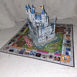 Monopoly Disney Theme Park Pop Up Castle Edition Board Game In Brand New Excellent Condition (Is Complete Nothing Missing)