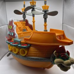 Nintendo Super Mario Deluxe Bowser's Air Ship Playset with Mario Action  Figure 