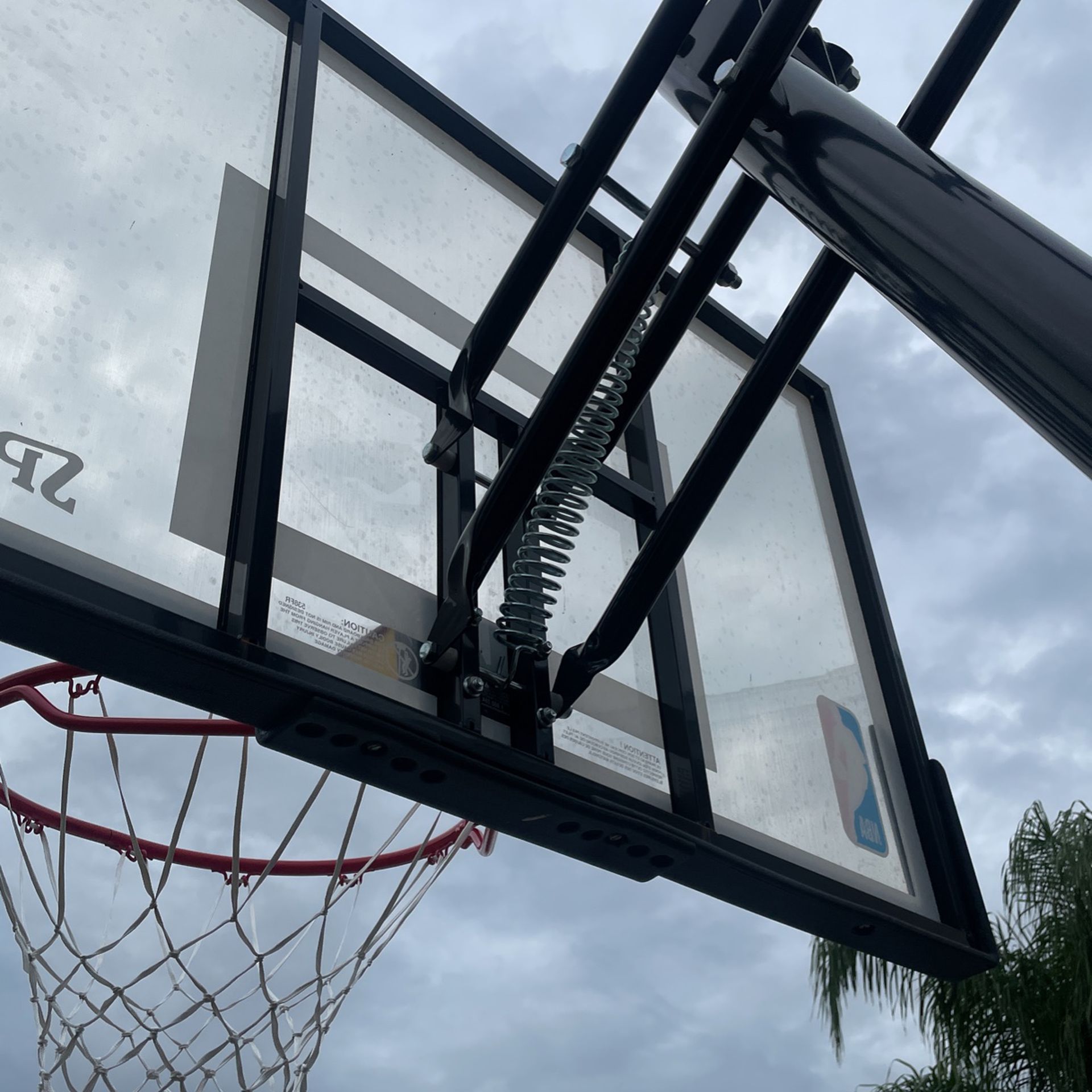 Spalding Mobil Basketball Hoop