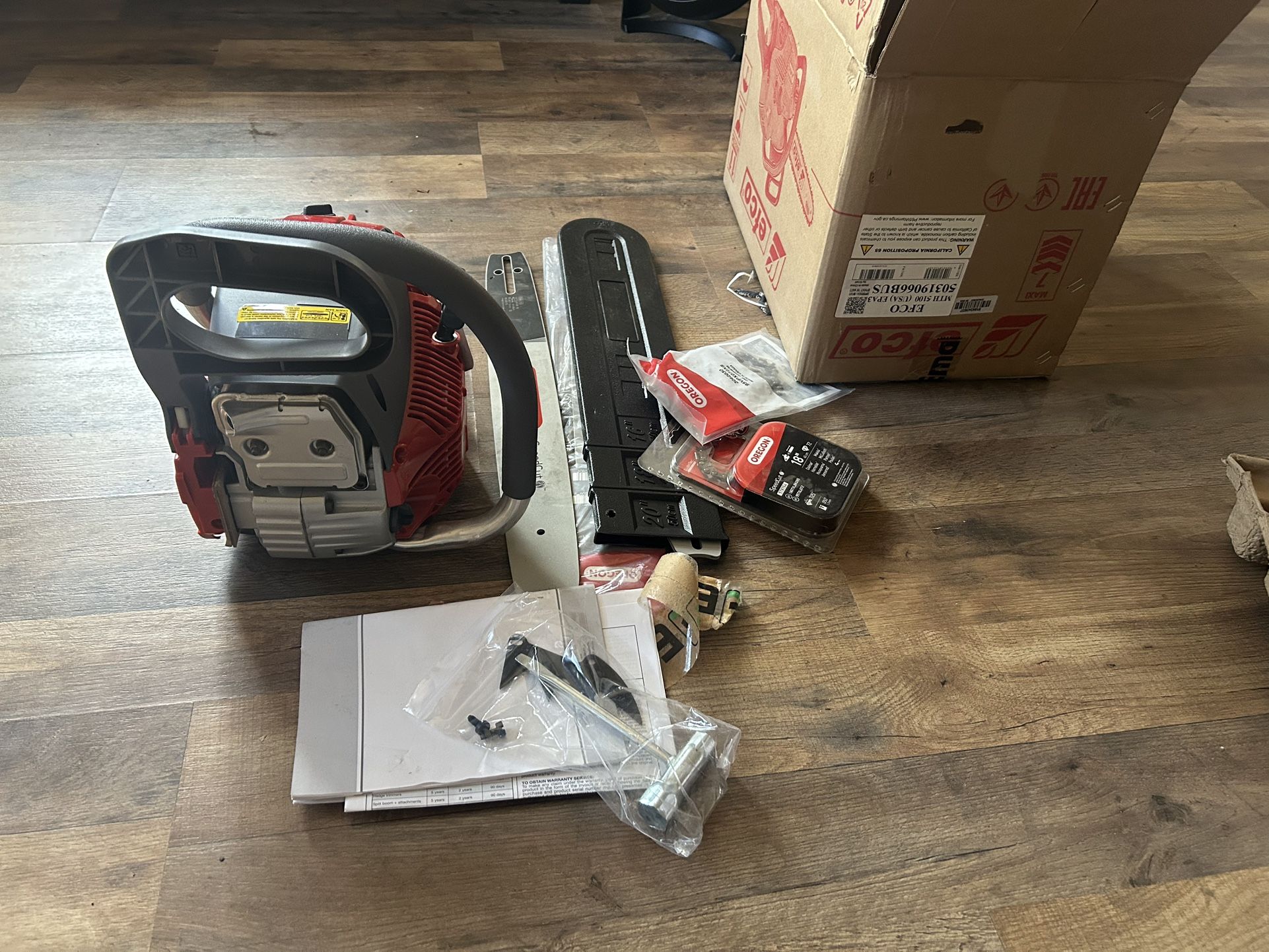 18" CHAINSAW(BRAND NEW)