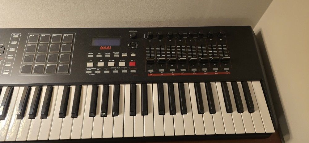 Mpk 261 Akai Keyboard