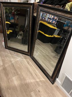 2 sets of Mirror