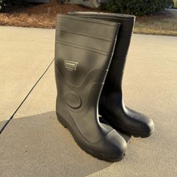 Men’s Size 12 Heavy Duty Boots