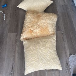Beautiful decorative pillows set of three