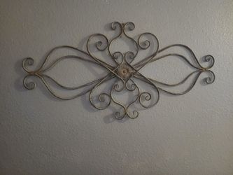 Metal wall decor