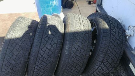 Set of tires Pirelli 275/55R20 111....6 lugs Chevy $500 obo