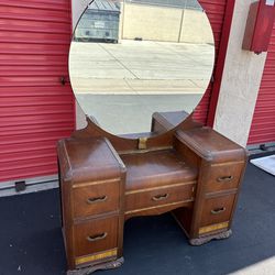 Beautiful Antique desk with mirror